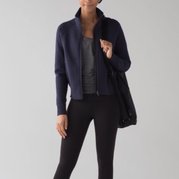 LULULEMON NTS BOMBER JACKET IN MIDNIGHT NAVY- SIZE 8- LIKE NEW 🏃‍♀️ - Picture 4 of 10